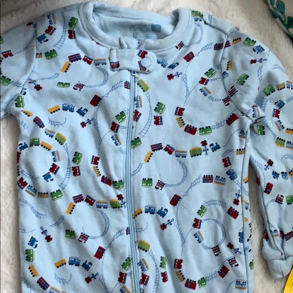 💛 pick 2/$10 cute baby Sleeper - Picture 2 of 6